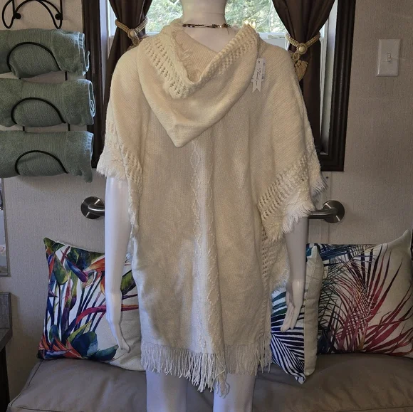 New! Beach Cover up Pullover Shawl - Picture 5 of 5
